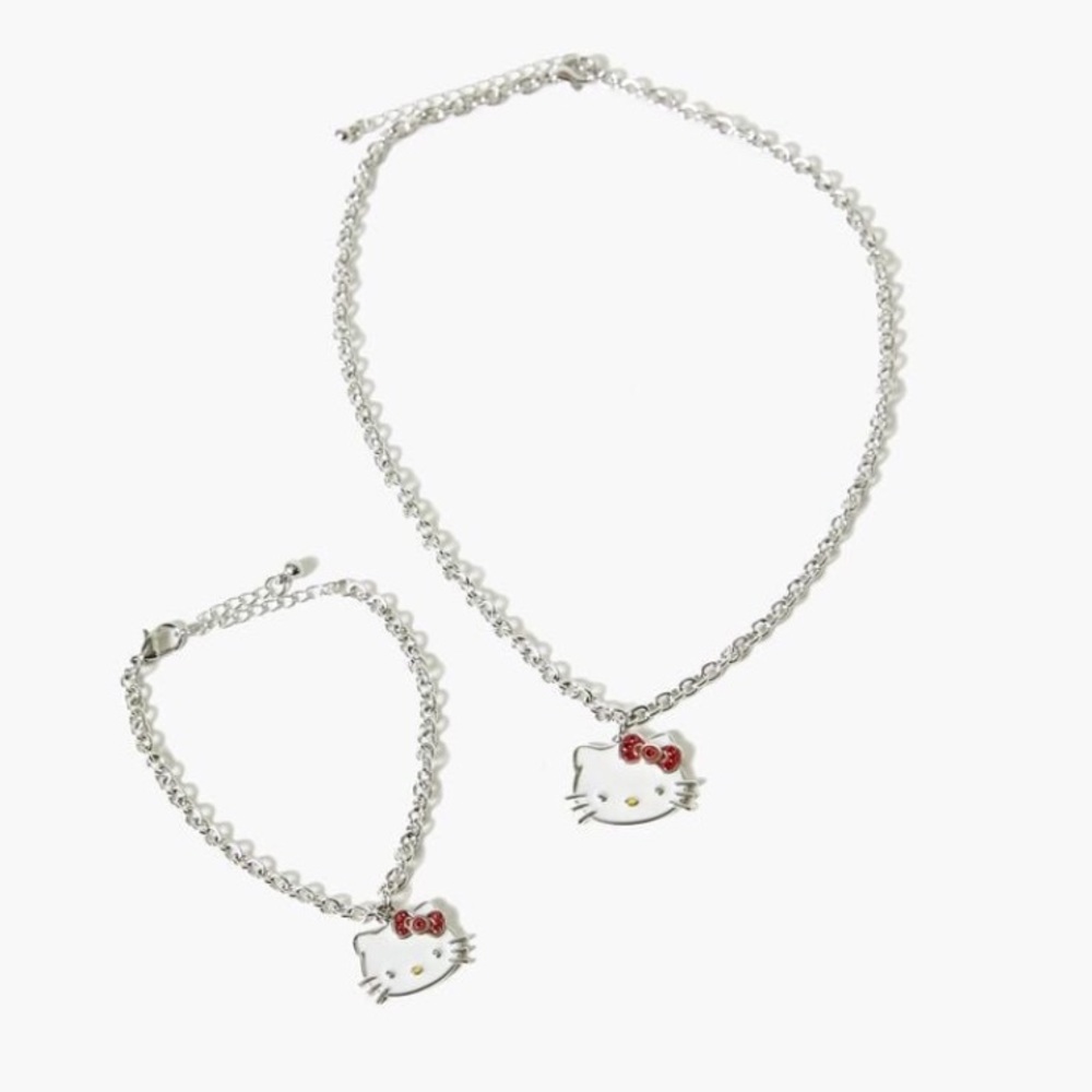 🎀 🎄Hello Kitty Necklace and Bracelet Set 🎀